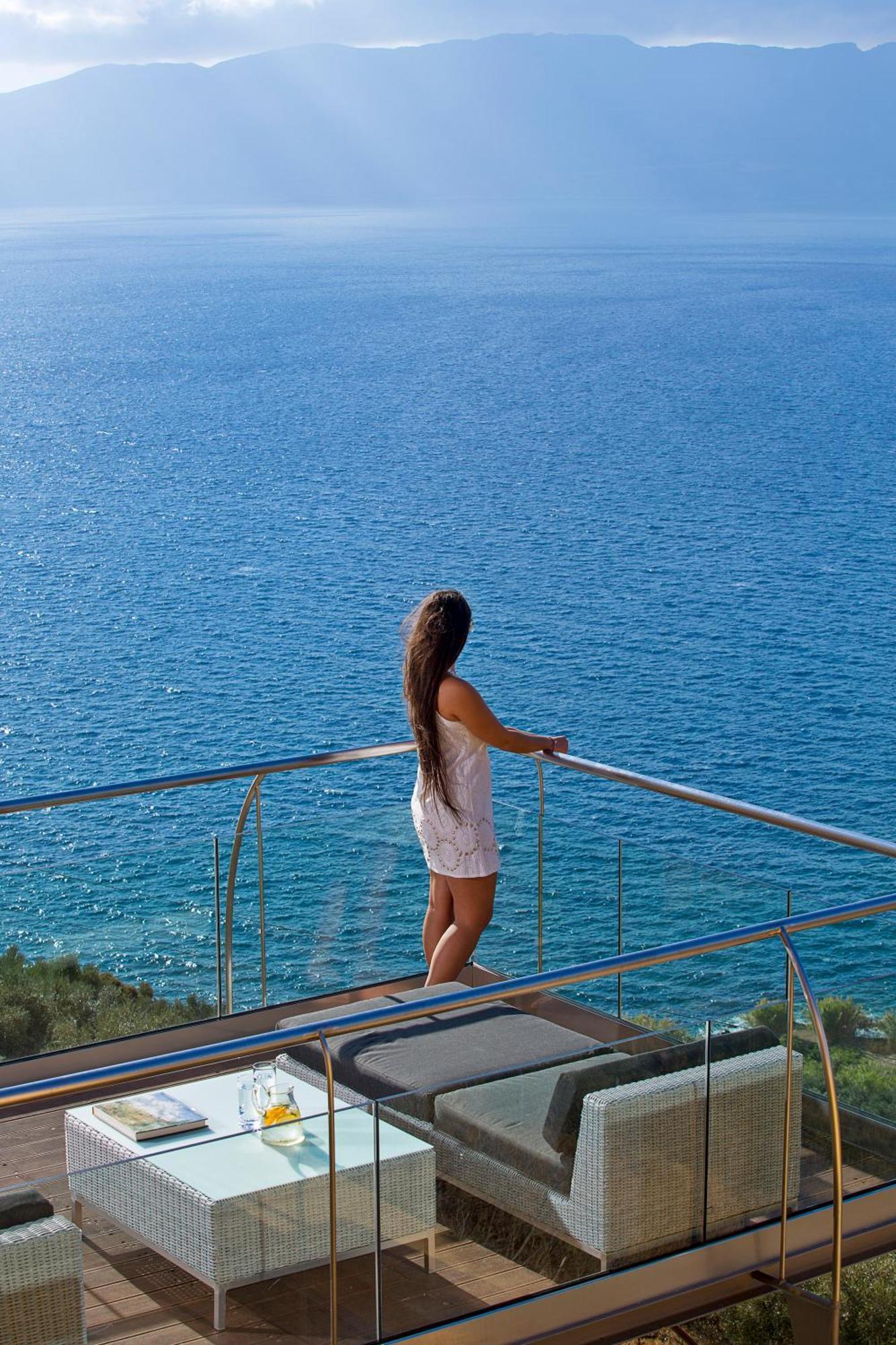 Beachfront Ravdoucha Epavlis Eleni Villa - Pool, Hot Tub, Gym, Sauna, Private Parking, Wifi Hriszí Aktí Haniá Kültér fotó
