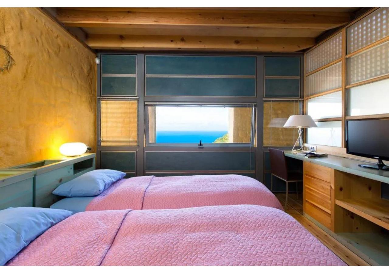 Beachfront Ravdoucha Epavlis Eleni Villa - Pool, Hot Tub, Gym, Sauna, Private Parking, Wifi Hriszí Aktí Haniá Kültér fotó